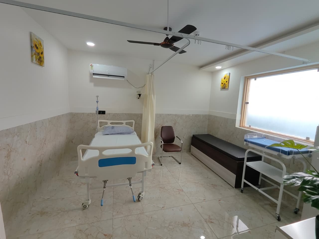 Inpatient room at Shivam Hospital